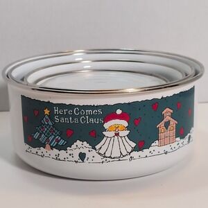Vintage Christmas Enamel Nesting Storage Bowls - Set Of - 5 Great Condition